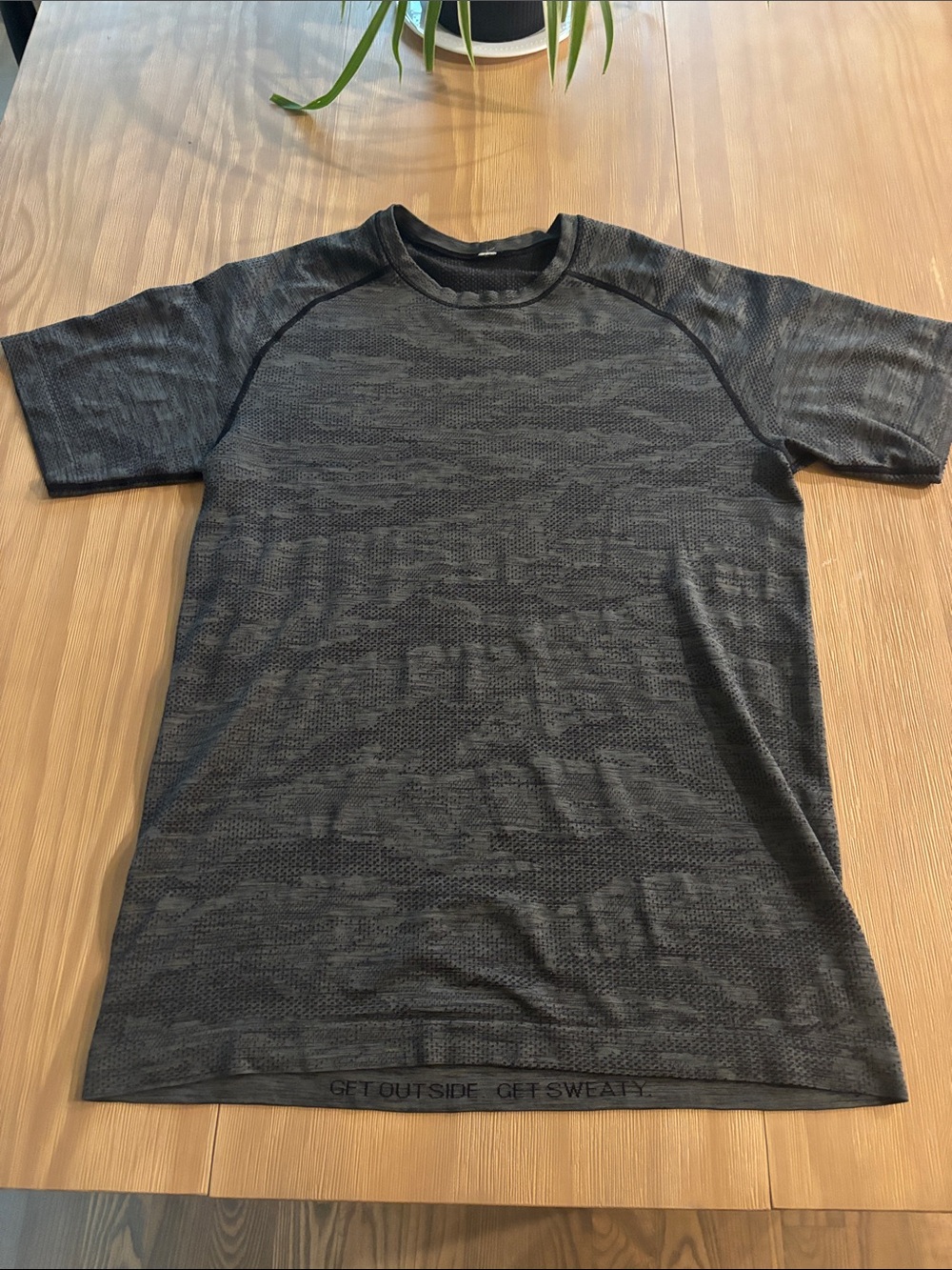 lululemon athletica Men's Short-Sleeve Performance Tee - Charcoal Gray